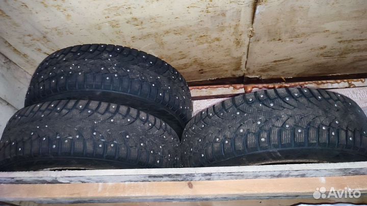 R15 Pirelli Formula Ice 195/65, PCD 4x100 DIA 60.1