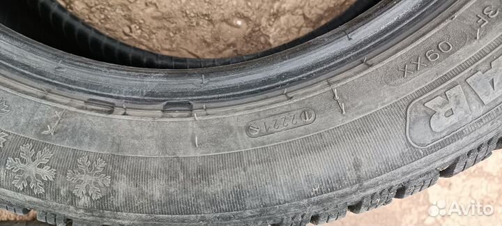 Tigar Winter 215/55 R17 98V