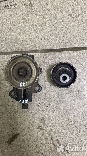 Натяжной ролик Mitsubishi Pajero 2