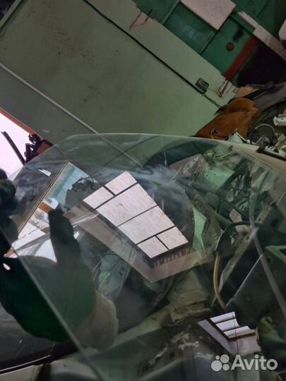 Стекло двери переднее левое Nissan Juke F15 1.6