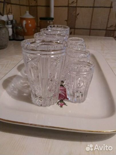 Хрустальные бокалы и стопки