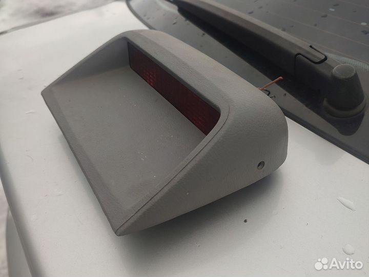 Форд Таурус дополнительный стоп сигнал