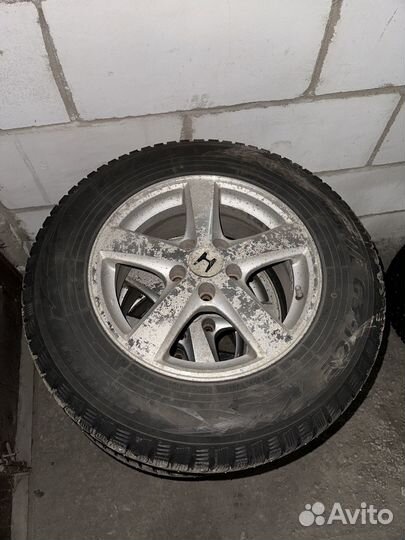 Резина зимняя toyo