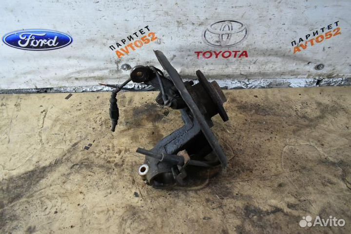 Кулак поворотный передний левый Volkswagen Touran