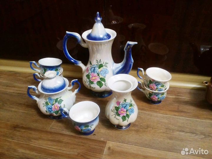 Кофейный и чайный сервиз