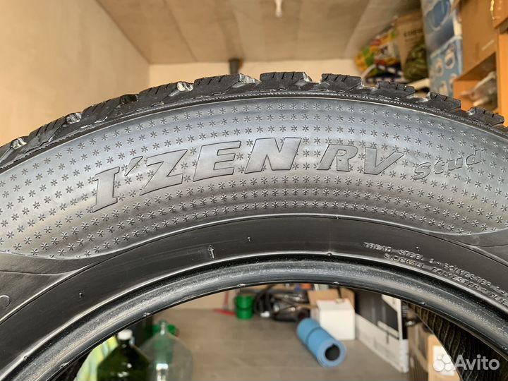 Kumho I'Zen RV Stud KC16 225/65 R17 106T