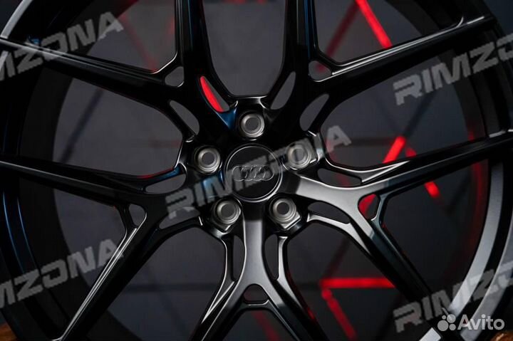 Кованый диск в стиле Audi R22 5x112