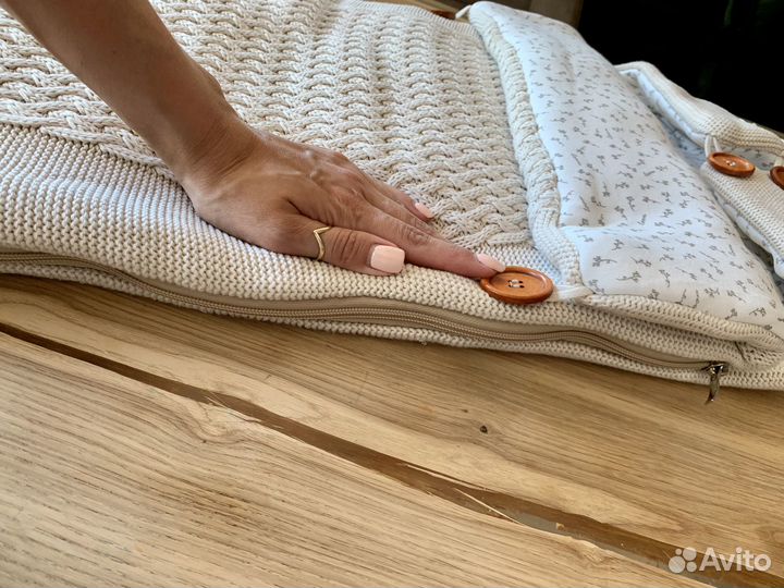 Вязаный конверт loomknits