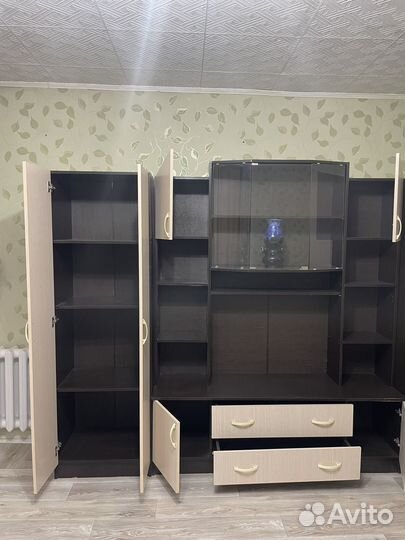 Стенка в гостиную