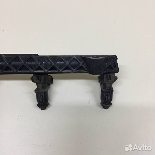 Рейка топливная рампа Volkswagen Polo MK5 2011-202