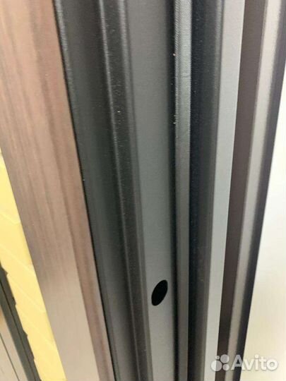 Дверь входная