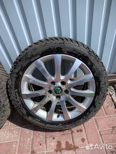 Колеса в сборе на Skoda Goodyear 225/50 R17