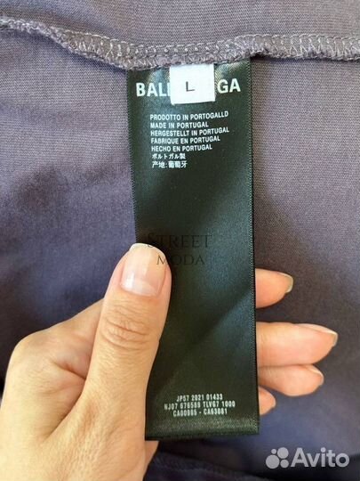 Футболка Balenciaga