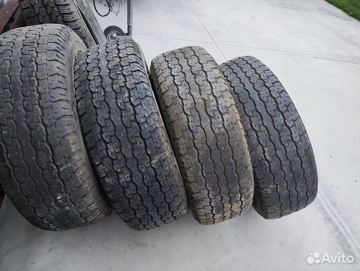 Bridgestone Dueler H/T 265/70 R16