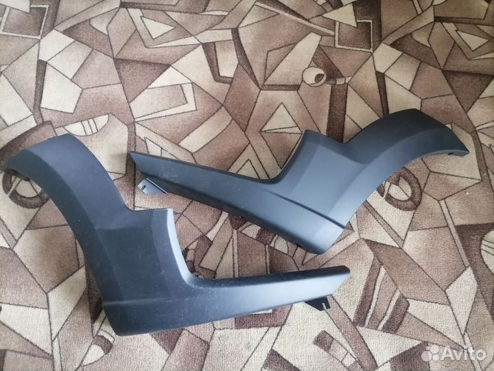 Накладка переднего бампера largus cross