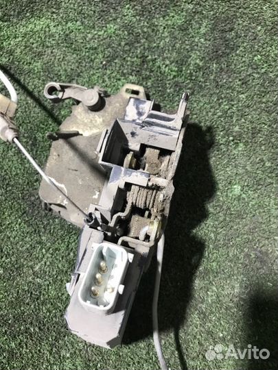 Замок двери задний левый Bmw 5-Series E39 M52B20 1