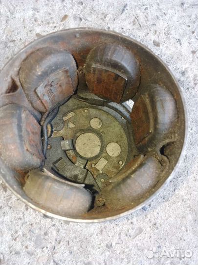 Генератор Ява 12 вольт б/у рабочий