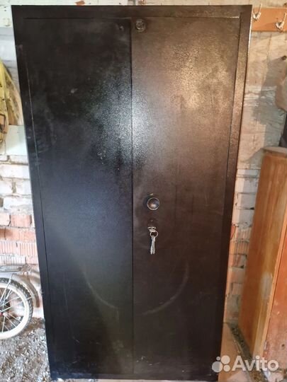 Оружейный сейф