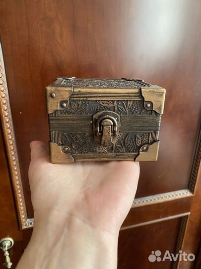 Коробочка шкатулка