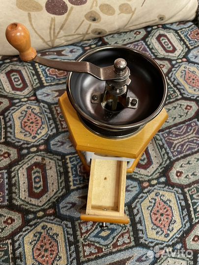 Кофемолка ручная