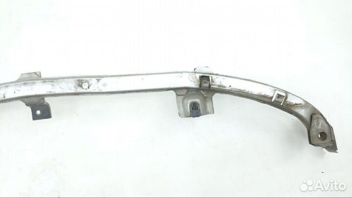 Жесткость бампера передний Nissan Liberty PNM12