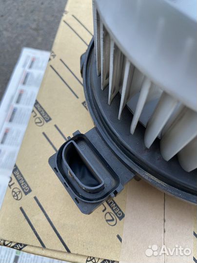 Моторчик печки Toyota land Cruiser Prado 120