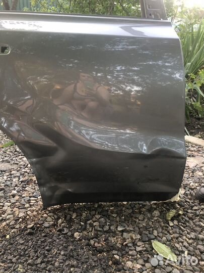 Задняя правая дверь Сузуки Витара