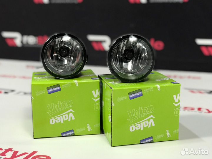 Туманки Nissan Без ушей Valeo T1858