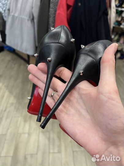 Туфли Christian Louboutin 36 Италия