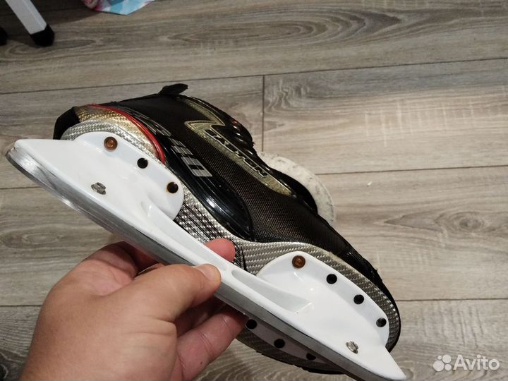Коньки хоккейные Easton eq40 7,5EE