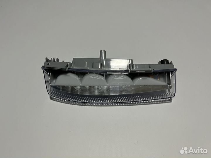 Левый ходовой огонь Mercedes W204 Mercedes W212