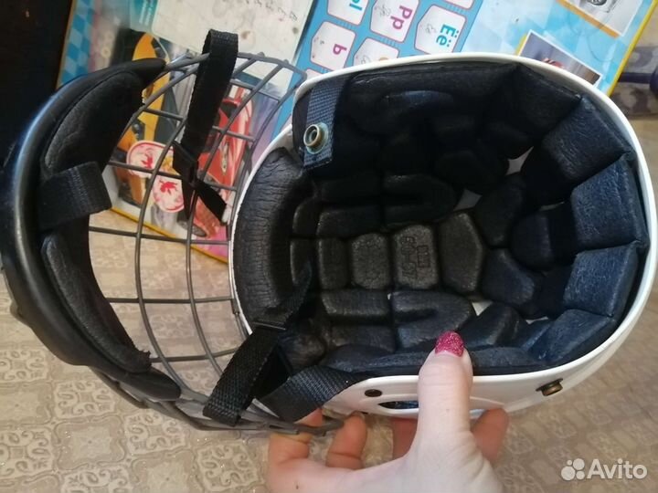 Шлем хоккейный