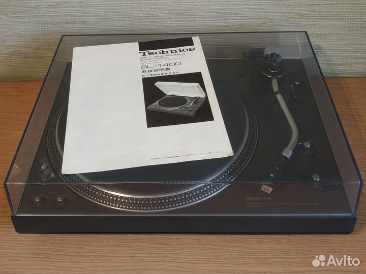 Проигрыватель винила Technics SL-1400 Japan