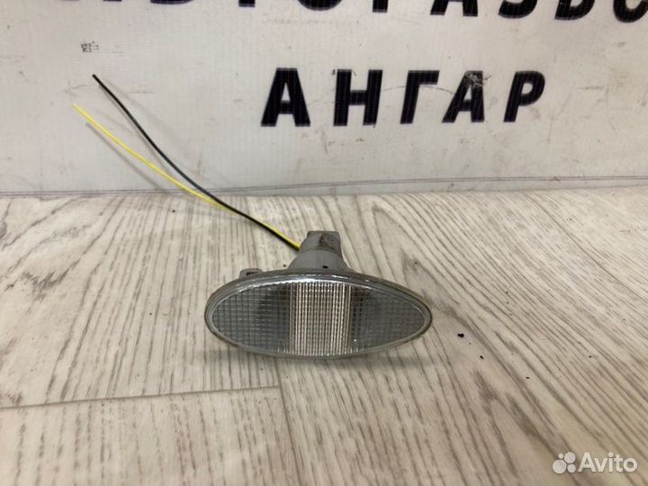 Повторитель в крыло Mitsubishi Lancer 9 CS3A 4G18