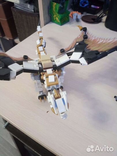Lego ninjago Боевой дракон мастера Ву 71718