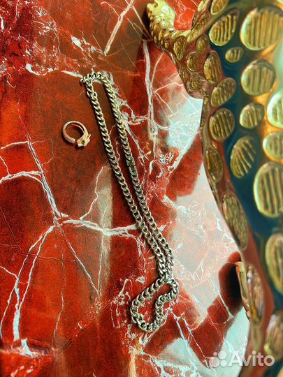 Ожерелье и кольцо