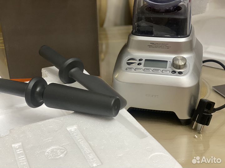 Блендер bork B802