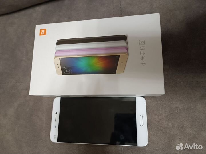 Xiaomi Mi 5, 3/64 ГБ