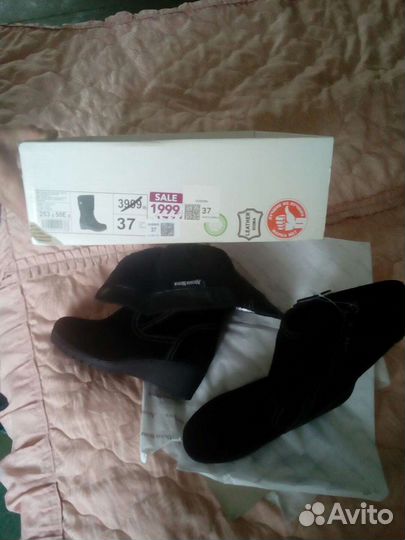Сапоги женские 37 размер. Новые