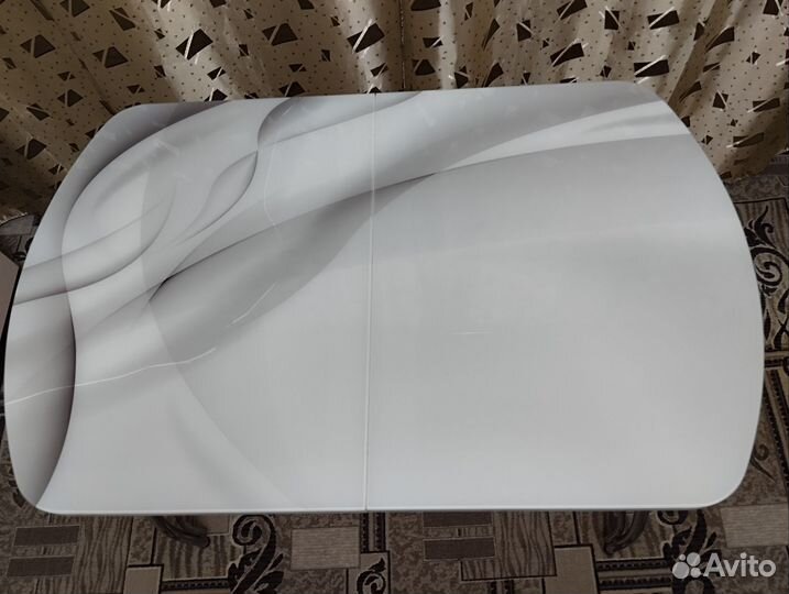 Кухонный стол