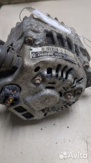 Генератор Toyota Yaris, 2004