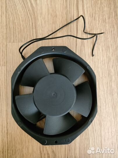 Корпусный вентилятор 172x150x38