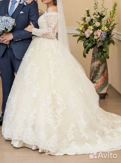 Свадебное платье