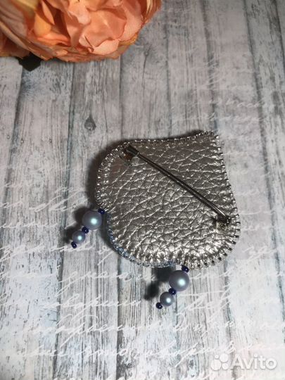 Брошь из бисера Русская красавица