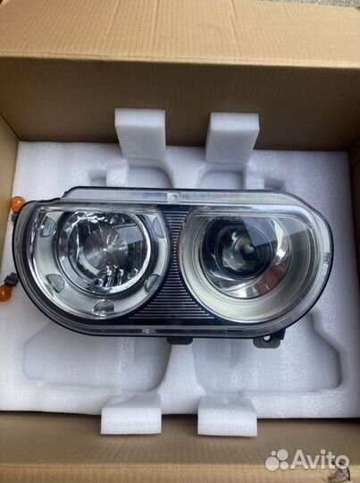 Фары dodge challenger 10-14г в идеальном состоянии