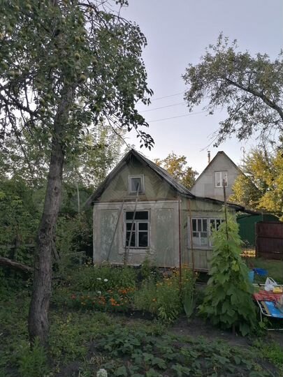 Дача 20 м² на участке 6 сот.