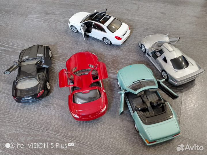 Продаю модели масштаба 1-24 5 шт. без коробок