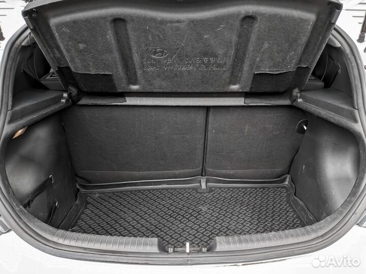 Hyundai Solaris 1.6 AT, 2015, 110 771 км