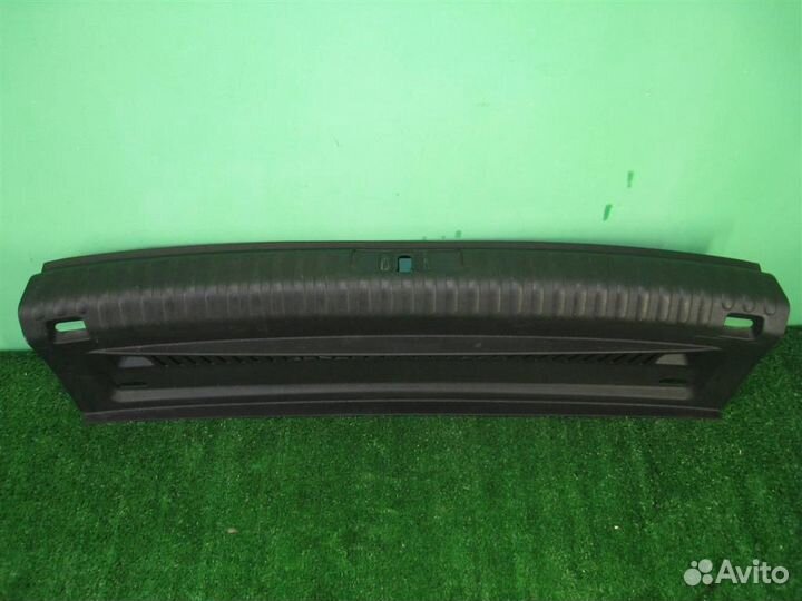 Обшивка задней панели volkswagen Tiguan (5N1) 2011