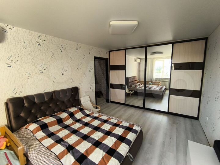 2-к. квартира, 50 м², 3/3 эт.